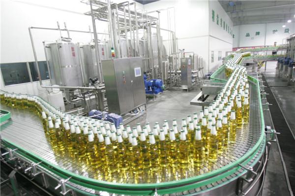 84消毒液和洗涤剂混着用会中毒吗，家里搞